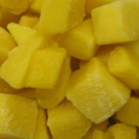FROZEN PINEAPPLE CUBE  